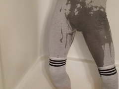 Pissing myself in cotton spandex tights